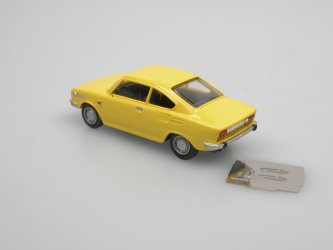 S110R Coupe 1971 yellow